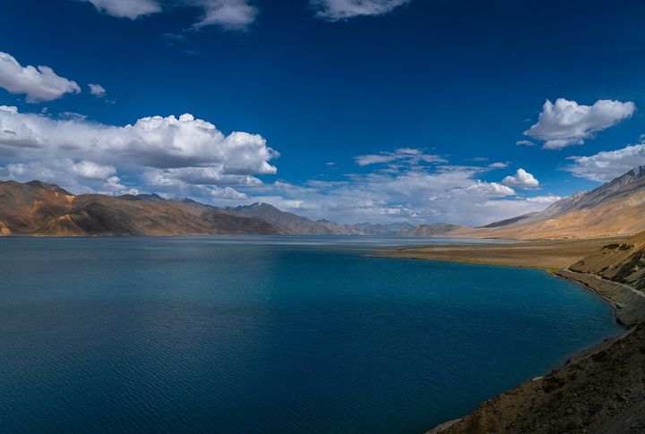 Pangong Lake, India And China