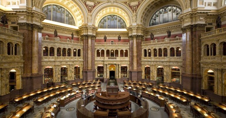 25 Breathtaking U.S. Libraries That Are Worth Exploring
