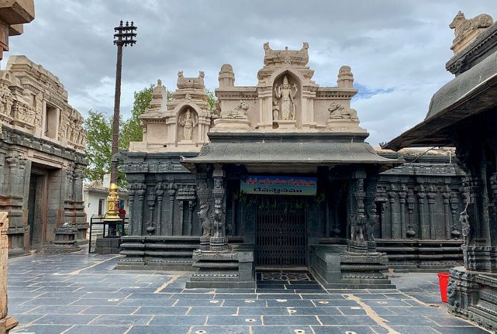 Bugga Ramalingeswara Temple, Andhra Pradesh
