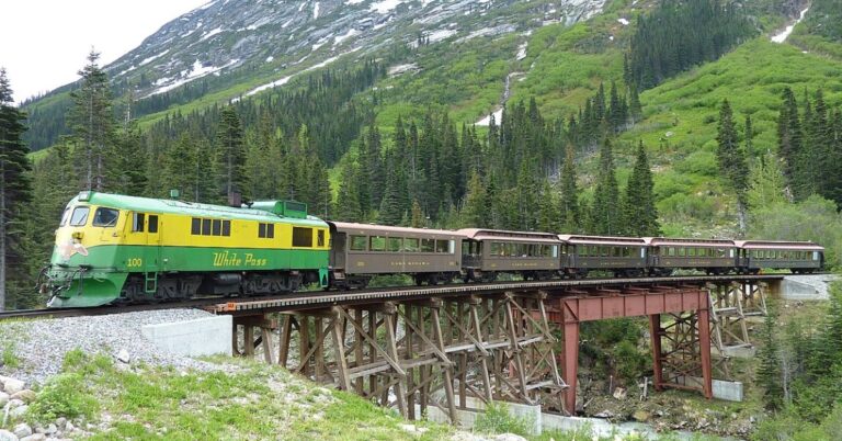 15 Scenic Train Rides Across America Worth Every Mile