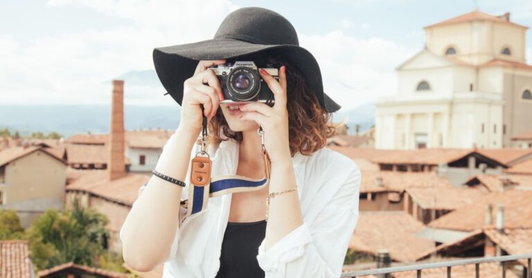 15 Ways Tourists Accidentally Break Local Laws Abroad