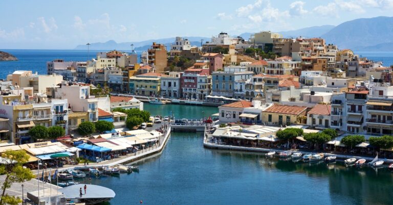 15 Seaside Greek Towns Too Beautiful To Leave