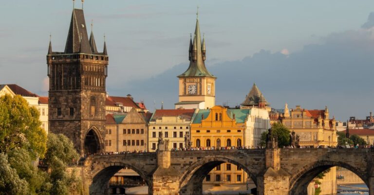 15 Tourist Spots Rick Steves Says Are Worth It Despite The Crowds