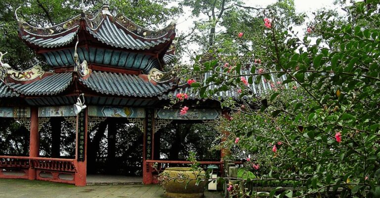15 Deserted Ruins In Asia That Feel Straight Out Of A Horror Movie