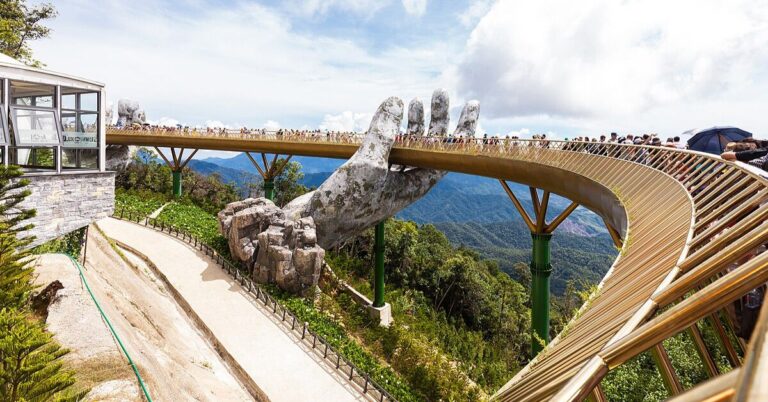 15 Things Travelers Love And Struggle With In Da Nang